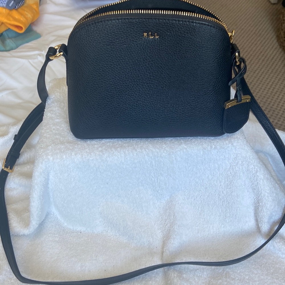 Black purse used once